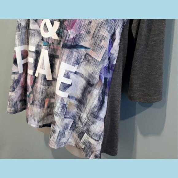 3/$20 BOBEAU Love & Peace Quote Abstract Graphic Top Cropped 3/4 Sleeve Gray - Picture 7 of 9